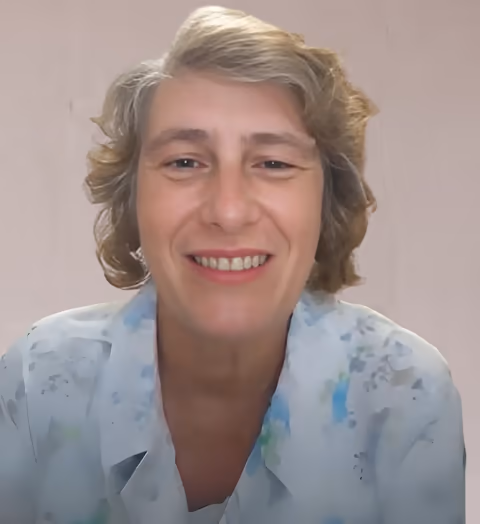 LUCIANE CARVALHO