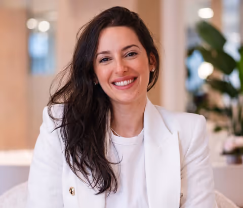 MANUELLA JAUNEAU