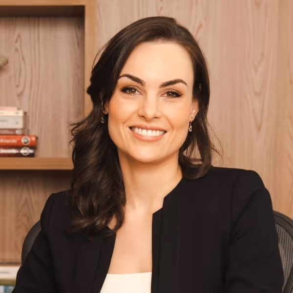 Loraine Martins